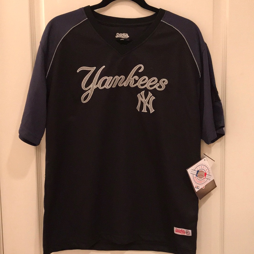 *NWT*Yankees Short Sleeve Shirt